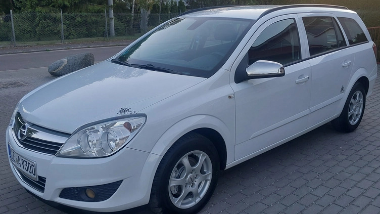 Opel Astra cena 12900 przebieg: 190425, rok produkcji 2009 z Stopnica małe 301